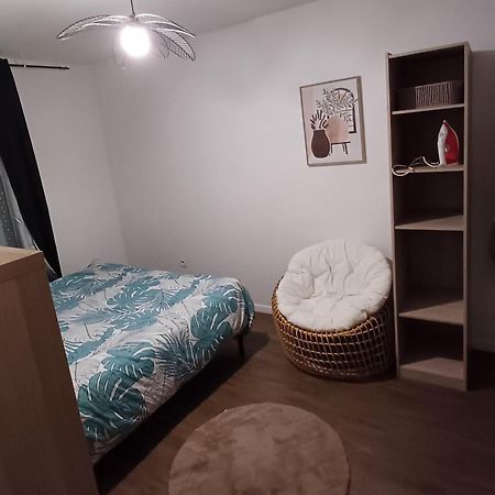 Apparemment Cosy Avec Parking Exterieur Gratuit Appartement Aulnay-sous-Bois Buitenkant foto